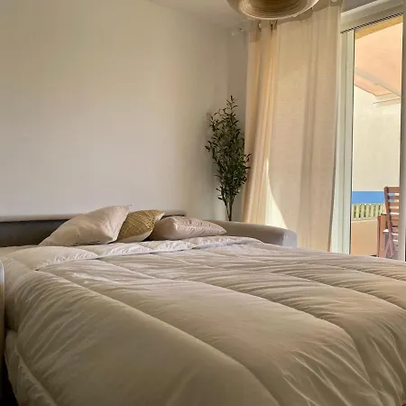 Appartement Terrasse Vue Mer 2 Pieces A Avec Piscine Leucate